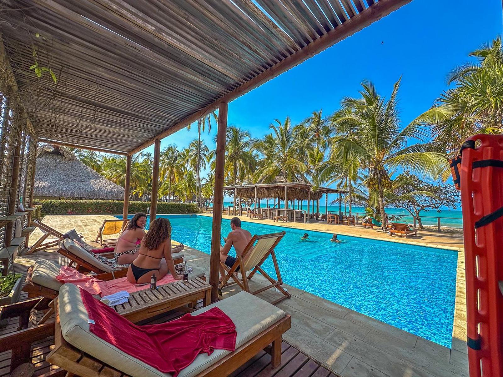 Huku Beach Hostel Palomino Bagian luar foto